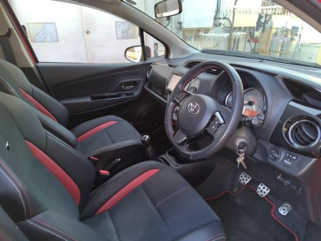 ヴィッツ RS G’s 5速MT12セグMナビBカメラHIDキーフリETCブルートゥ(13枚目)