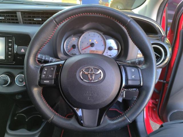 ヴィッツ RS G’s 5速MT12セグMナビBカメラHIDキーフリETCブルートゥ(14枚目)