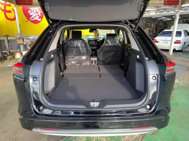 山でキャンプするのも良し、海で海水浴するの良し、使い勝手の良いこのお車で是非たくさんの思い出を！