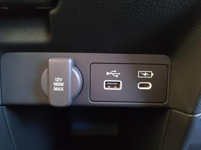 ステップワゴン ｅＨＥＶスパーダプレミアムラインブラックエディション　登録済未使用車　両ＡドアＬＥＤライト電動Ｒゲート衝突軽減Ｂ（18枚目）