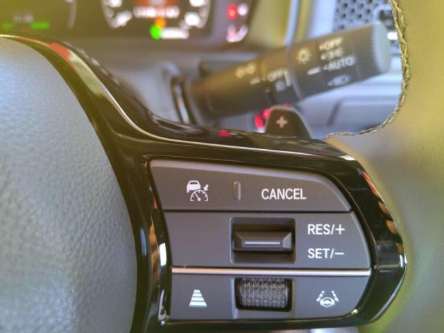 ステップワゴン ｅＨＥＶスパーダプレミアムラインブラックエディション　登録済未使用車　両ＡドアＬＥＤライト電動Ｒゲート衝突軽減Ｂ（19枚目）