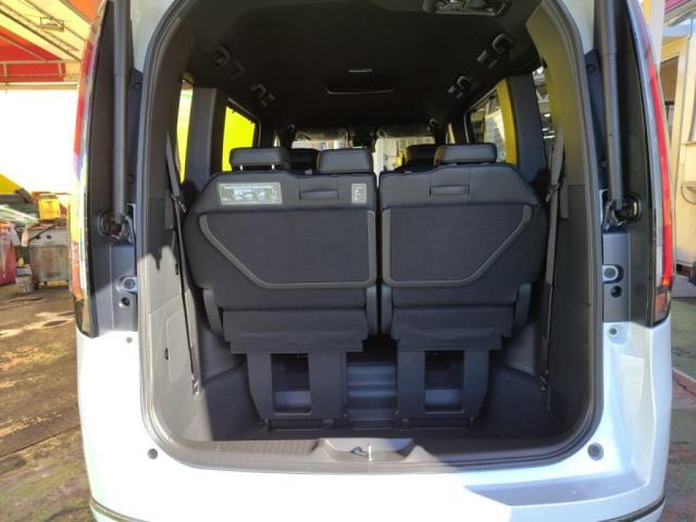 ステップワゴン ｅＨＥＶスパーダプレミアムラインブラックエディション　登録済未使用車　両ＡドアＬＥＤライト電動Ｒゲート衝突軽減Ｂ（23枚目）