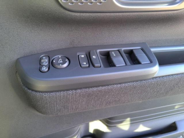 Ｎ－ＢＯＸカスタム ベースグレード　届出済未使用車　ＬＥＤライト左Ａドア衝突軽減ＢシートＨキーフ（19枚目）