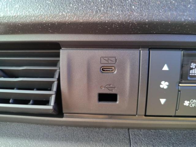 Ｎ－ＢＯＸカスタム ベースグレード　届出済未使用車　ＬＥＤライト左Ａドア衝突軽減ＢシートＨキーフ（20枚目）