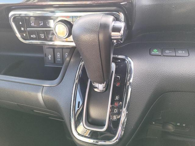 Ｎ－ＢＯＸカスタム Ｇ・Ｌターボホンダセンシング　ターボ１２セグＭナビＢカメ両ＡドアＬＥＤライＥＴＣ衝突軽減Ｂ（15枚目）