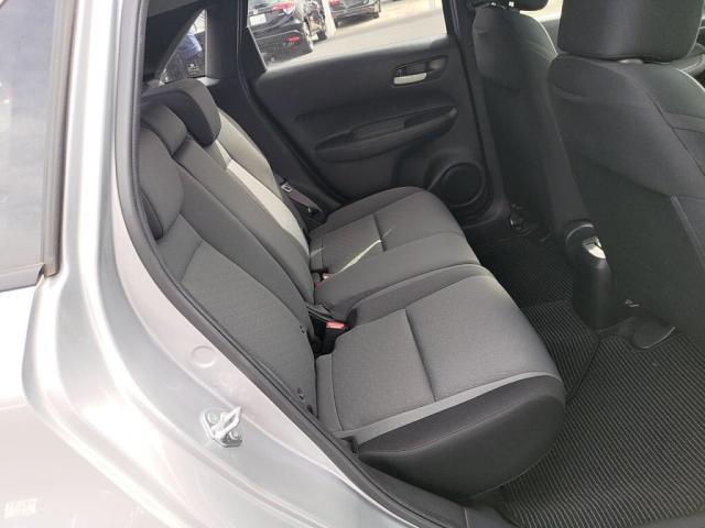 フィット ｅ：ＨＥＶベーシック　ＭナビＢカメラＥＴＣオートＡＣクルコン衝突軽減Ｂキーフリ（24枚目）