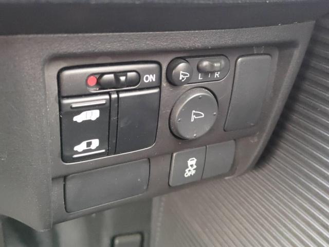 フリード Ｇ　ジャストセレクション　ＭナビＢカメラ左ＡドアＨＩＤキーフリＥＴＣオートＡＣアイドリ（16枚目）