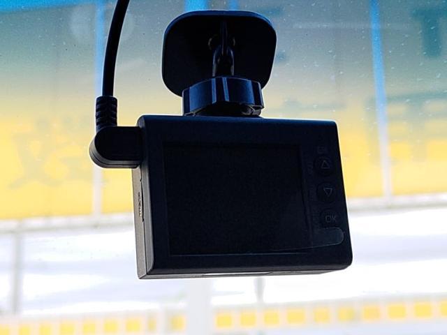 フリード Ｇ　ジャストセレクション　ＭナビＢカメラ左ＡドアＨＩＤキーフリＥＴＣオートＡＣアイドリ（19枚目）