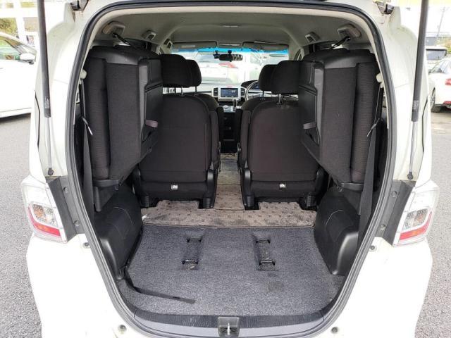 フリード Ｇ　ジャストセレクション　ＭナビＢカメラ左ＡドアＨＩＤキーフリＥＴＣオートＡＣアイドリ（27枚目）