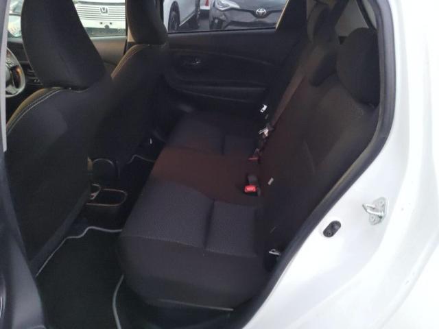 ヴィッツ ハイブリッドＦ　セーフティーエディションＩＩＩ　１２セグＭナビＢカメＬＥＤライＥＴＣ衝突軽減Ｂキーフリ外ＡＷ（23枚目）