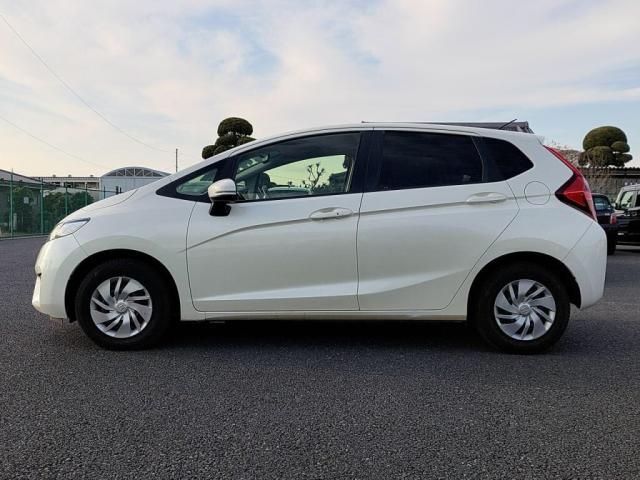 フィット １３Ｇ・Ｆ　地デジＭナビＢカメラＥＴＣオートＡＣアイドリングＳキーフリー（12枚目）