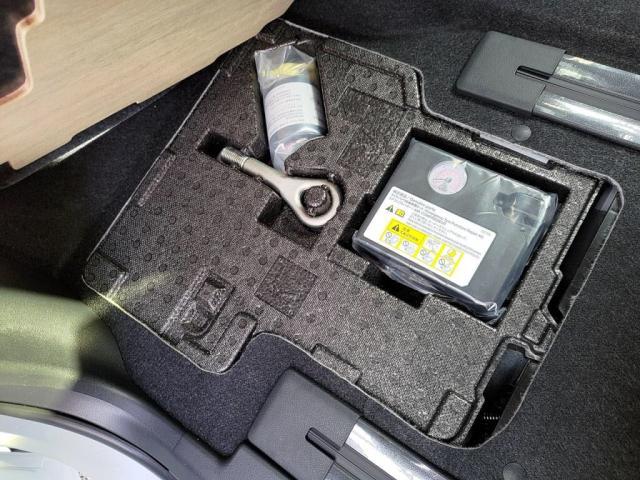 タント カスタムＲＳ　届出済未使用車　ＬＥＤライト両Ａドア衝突軽減ＢシートＨキーフ（28枚目）