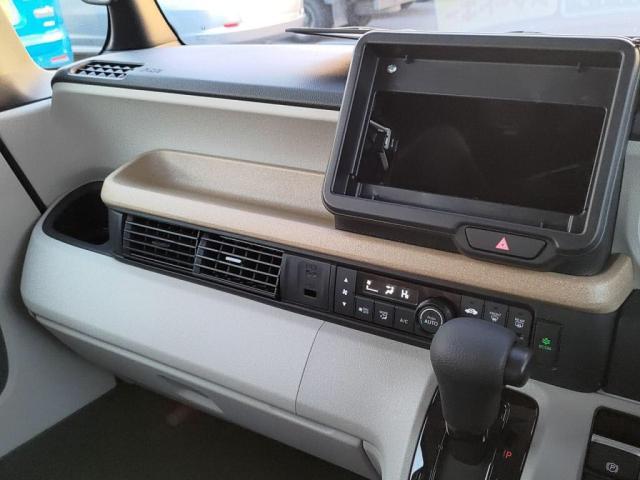 Ｎ－ＢＯＸ ベースグレード　届出済未使用車　ＬＥＤライト左ＡドアＢカメ衝突軽減Ｂキーフリ（17枚目）