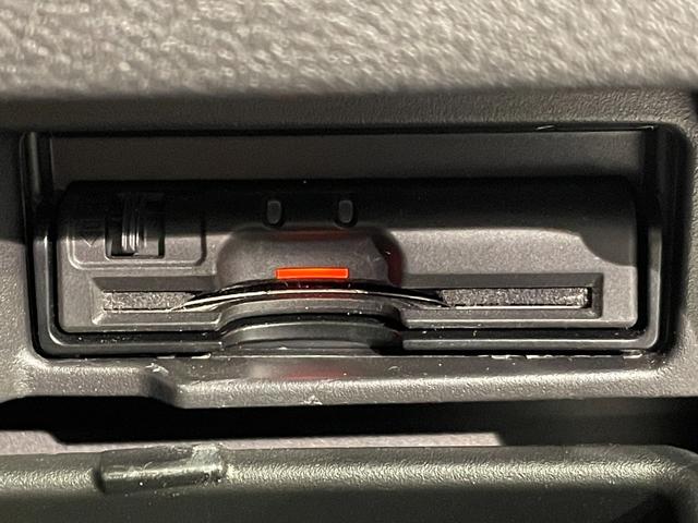 セレナ e-パワー XV 純正9インチナビ プロパイロット 衝突軽減ブレーキ 両側電動スライドドア アラウンドビューモニター ETC シートヒーター LED デジタルインナーミラー ステアリングヒーター ドライブレコーダー(9枚目)