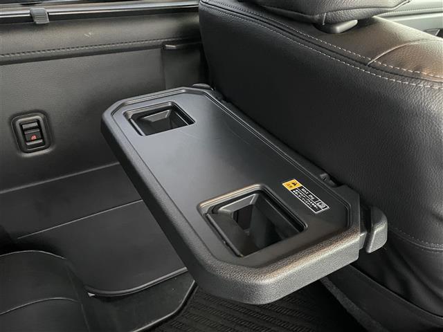 タンク カスタムＧ－Ｔ　ワンオーナー　禁煙車　純正９インチメモリーナビ　フルセグＴＶ　バックカメラ　Ｂｌｕｅｔｏｏｔｈオーディオ接続　前席シートヒーター　両側パワースライドドア　プリクラッシュ　レーンキープアシスト　ＥＴＣ（20枚目）