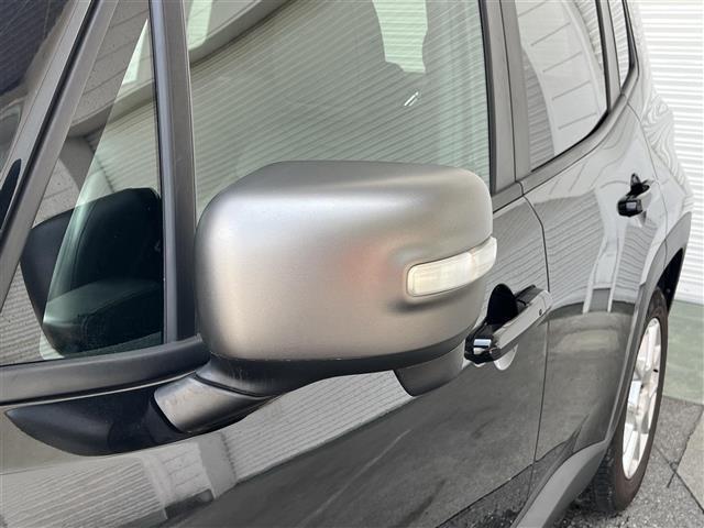 ジープ・レネゲード リミテッド　純正ナビ　Ｂｌｕｅｔｏｏｔｈ　フルセグ　ＣＤ　ＤＶＤ　ＡＭ　ＦＭ　ワンオーナー　バックカメラ　ビルトインＥＴＣ　クルーズコントロール　ドライブレコーダー　プッシュスタート　スマートキー　レザーシート（39枚目）
