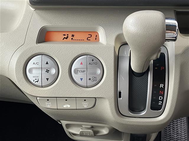 ライフ Ｇ特別仕様車　ＨＩＤスマートスペシャル　ナビ　ＨＩＤ　フロアマット　スマートキー（5枚目）