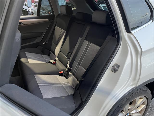 Ｘ１ ｘＤｒｉｖｅ　２５ｉ　ＨＤＤナビ　スマートキー　４ＷＤ　ＭＴモード付　ＡＡＣ　バックカメラ　ミュージックプレイヤー接続　フルセグ　純正アルミホイール　パワーシート　ＨＩＤヘッドライト（25枚目）