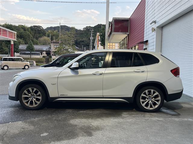Ｘ１ ｘＤｒｉｖｅ　２５ｉ　ＨＤＤナビ　スマートキー　４ＷＤ　ＭＴモード付　ＡＡＣ　バックカメラ　ミュージックプレイヤー接続　フルセグ　純正アルミホイール　パワーシート　ＨＩＤヘッドライト（32枚目）