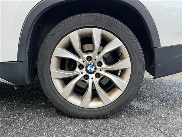 Ｘ１ ｘＤｒｉｖｅ　２５ｉ　ＨＤＤナビ　スマートキー　４ＷＤ　ＭＴモード付　ＡＡＣ　バックカメラ　ミュージックプレイヤー接続　フルセグ　純正アルミホイール　パワーシート　ＨＩＤヘッドライト（40枚目）