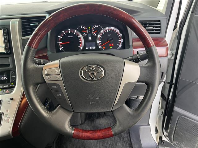 ヴェルファイア 2.4Z 純正ナビ CD DVD AM FM ワンセグTV バックカメラ ETC MTモード付AT プッシュスタート スマートキー 片側パワースライドドア 3列目シート HIDヘッドライト 純正フロアマット(7枚目)