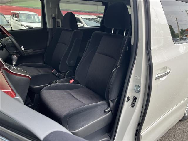 ヴェルファイア 2.4Z 純正ナビ CD DVD AM FM ワンセグTV バックカメラ ETC MTモード付AT プッシュスタート スマートキー 片側パワースライドドア 3列目シート HIDヘッドライト 純正フロアマット(21枚目)