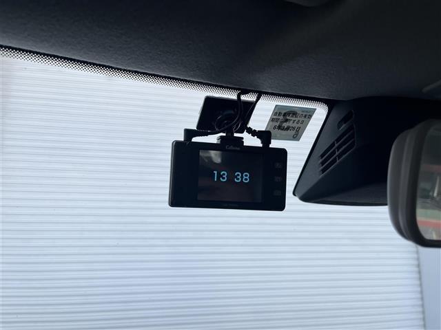 スイフト XRリミテッド 純正ナビ Bluetooth フルセグ CD DVD AM FM バックカメラ ビルトインETC ドライブレコーダー クルーズコントロール 社外15インチアルミホイール 純正フロアマット 盗難防止装置(7枚目)