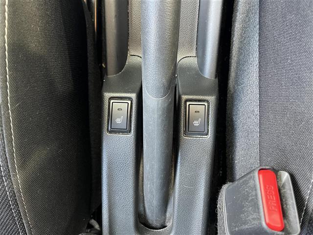 スイフト XRリミテッド 純正ナビ Bluetooth フルセグ CD DVD AM FM バックカメラ ビルトインETC ドライブレコーダー クルーズコントロール 社外15インチアルミホイール 純正フロアマット 盗難防止装置(16枚目)