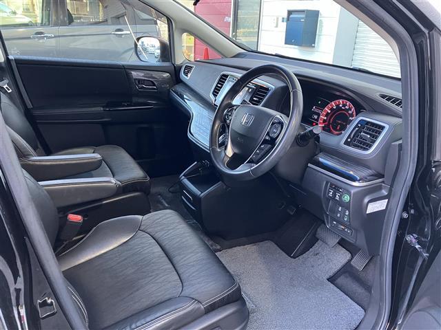 オデッセイ アブソルート・ＥＸ　純正ナビ　Ｂｌｕｅｔｏｏｔｈ接続　ＥＴＣ　ドライブレコーダー　クルーズコントロール　バックカメラ　運転席パワーシート　ＷＡＣ　フルセグテレビ　純正フロアマット　純正１８インチアルミホイール（19枚目）