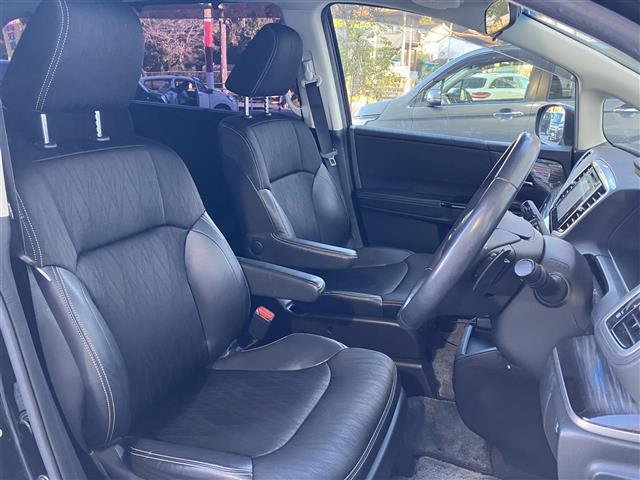 オデッセイ アブソルート・ＥＸ　純正ナビ　Ｂｌｕｅｔｏｏｔｈ接続　ＥＴＣ　ドライブレコーダー　クルーズコントロール　バックカメラ　運転席パワーシート　ＷＡＣ　フルセグテレビ　純正フロアマット　純正１８インチアルミホイール（20枚目）