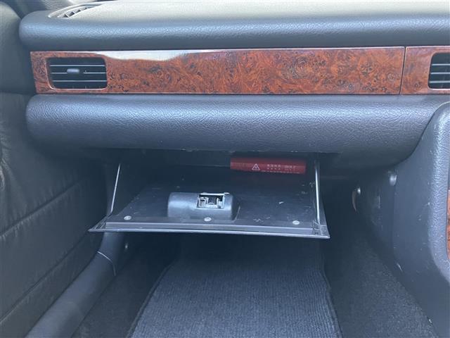 気になる車はすぐにお問い合わせください！画面右側の００６６から始まる無料ダイヤルからお問い合わせ下さい！専門スタッフがお車のご質問にお答えいたします！