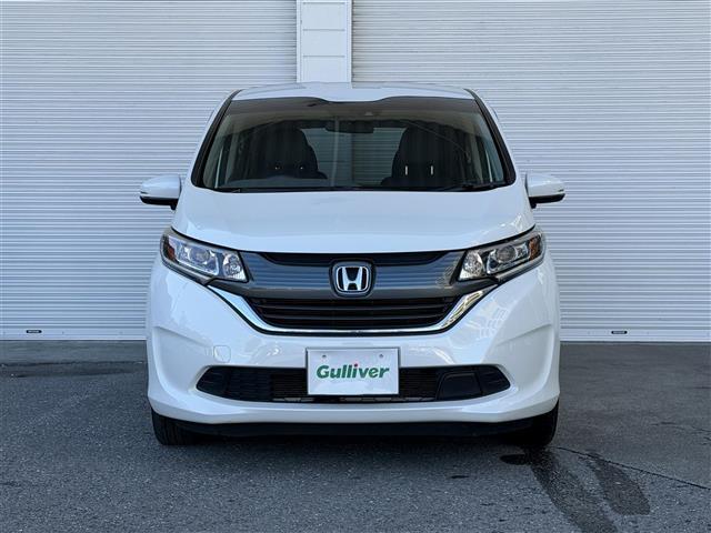 フリード Ｇ・ホンダセンシング　純正ナビ　Ｂｌｕｅｔｏｏｔｈ接続　ＥＴＣ　バックカメラ　後席用モニター　フルセグテレビ　三列シート　純正フロアマット　純正１５インチアルミホイール　両側パワースライドドア　横滑り防止装置（30枚目）