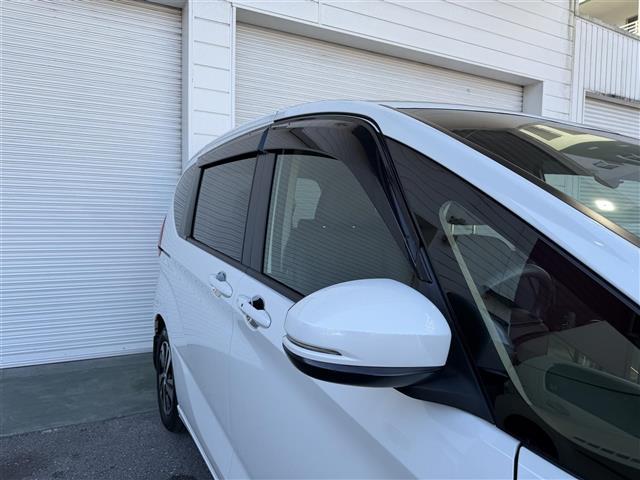 フリード Ｇ・ホンダセンシング　純正ナビ　Ｂｌｕｅｔｏｏｔｈ接続　ＥＴＣ　バックカメラ　後席用モニター　フルセグテレビ　三列シート　純正フロアマット　純正１５インチアルミホイール　両側パワースライドドア　横滑り防止装置（38枚目）