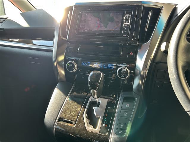 ������тm���C�P���̃K���o�[�����炱���ł��鍂������I���Q�O�Q�O�N�P���@�i���j���{�\����������������ׁi�������ÎԔ���s��̑�蔃����Ǝ҂�ΏۂƂ����u���Î����Ԕ���䐔�m���D�P�����v���j