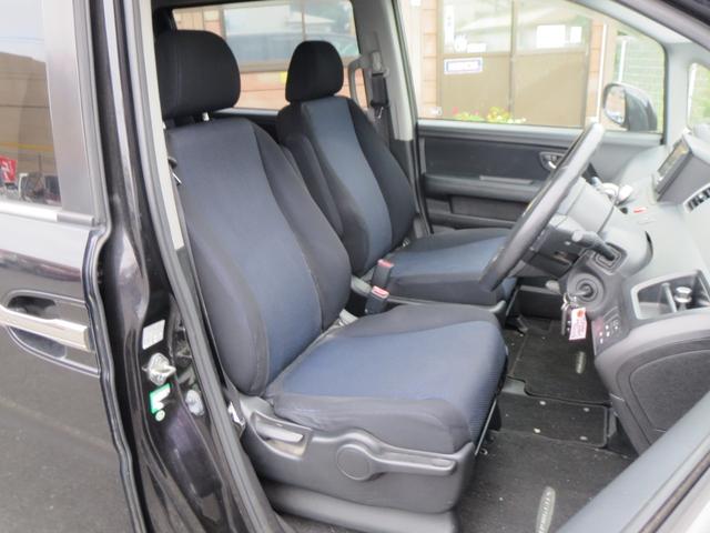 ステップワゴン スパーダＳ　Ｚ　ＨＤＤナビパッケージ　ナビ　ＣＤ　ＤＶＤ　ＴＶ　ミュージックサーバー　ラジオ　バックカメラ　ＥＴＣ　オートエアコン　Ｗエアコン　電動格納リモコンミラー　キーレス　Ｗエアバッグ　ＡＢＳ　プライバシーガラス　社外アルミホイール（2枚目）