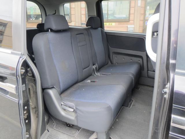 ステップワゴン スパーダＳ　Ｚ　ＨＤＤナビパッケージ　ナビ　ＣＤ　ＤＶＤ　ＴＶ　ミュージックサーバー　ラジオ　バックカメラ　ＥＴＣ　オートエアコン　Ｗエアコン　電動格納リモコンミラー　キーレス　Ｗエアバッグ　ＡＢＳ　プライバシーガラス　社外アルミホイール（9枚目）