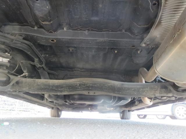 フリード Ｇ　エアロ　ジャストセレクション　ナビ　フルセグテレビ　ＤＶＤ再生　ＥＴＣ　バックカメラ　フリップダウンモニター　両側電動スライドドア　ウォークスルー　ＵＳＢ接続　Ｂｌｕｅｔｏｏｔｈ接続　フォグランプ　純正アルミホイール（17枚目）