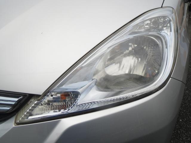 フィットハイブリッド ベースグレード　ナビ　ＣＤ　ＤＶＤ　ＴＶ　ＵＳＢ　ＡＵＸ　ラジオ　ＥＴＣ　オートエアコン　電動格納リモコンミラー　キーレス　クルーズコントロール　ドライブレコーダー　プライバシーガラス（20枚目）