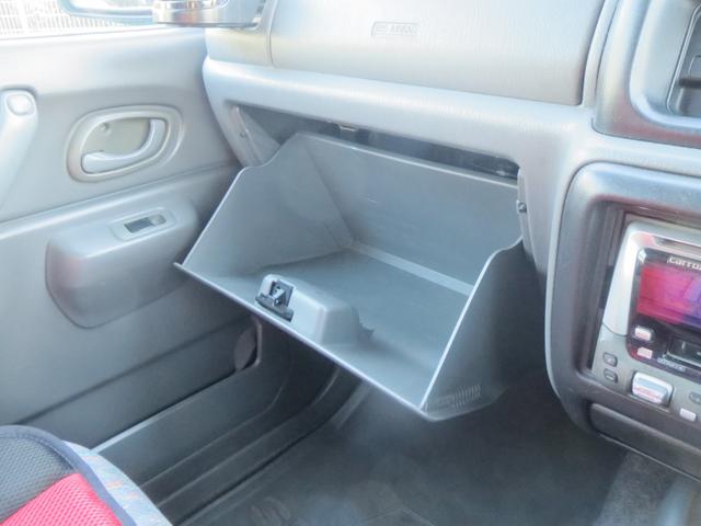 ジムニー ＸＣ　カセット　ＡＭ　ＦＭラジオ　ＥＴＣ　エアコン　リモコンミラー　キーレスエントリー　パワーステアリング　パワーウィンド　アルミホイール　４ＡＴ　４ＷＤ　ターボ　タイミングチェーンエンジン（9枚目）