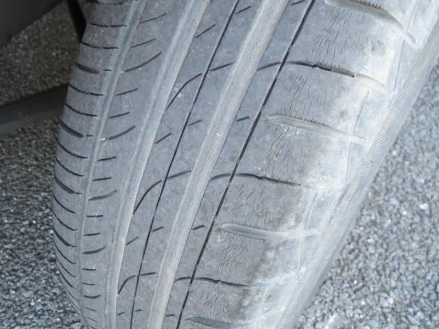 ジムニー ＸＣ　カセット　ＡＭ　ＦＭラジオ　ＥＴＣ　エアコン　リモコンミラー　キーレスエントリー　パワーステアリング　パワーウィンド　アルミホイール　４ＡＴ　４ＷＤ　ターボ　タイミングチェーンエンジン（13枚目）