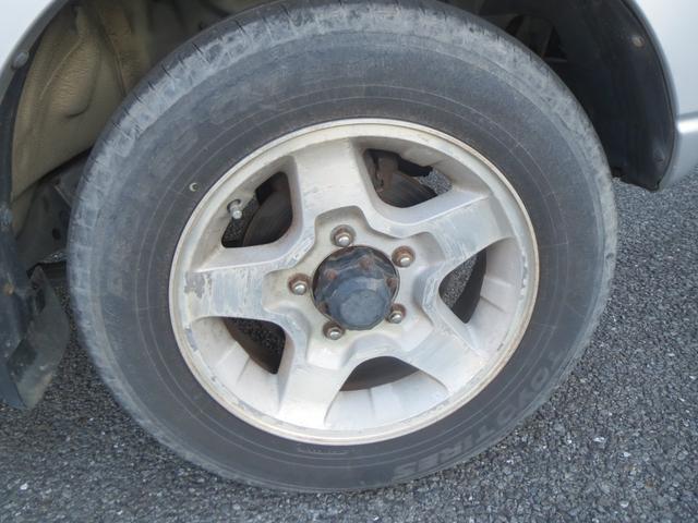 ジムニー ＸＣ　カセット　ＡＭ　ＦＭラジオ　ＥＴＣ　エアコン　リモコンミラー　キーレスエントリー　パワーステアリング　パワーウィンド　アルミホイール　４ＡＴ　４ＷＤ　ターボ　タイミングチェーンエンジン（14枚目）