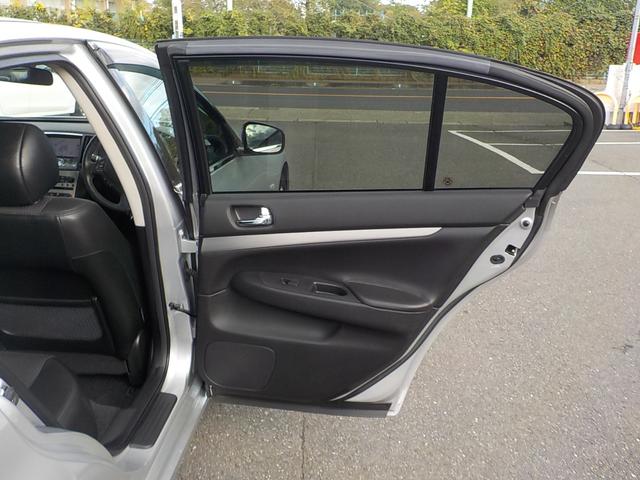 NISSAN SKYLINE 250GT