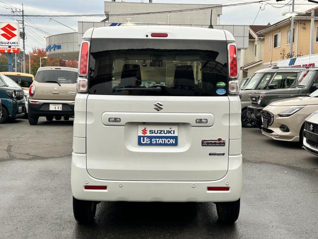 【後退時ブレーキサポート】リヤバンパーに内蔵した４つの超音波センサーで障害物を検知して衝突回避♪障害物に近づいていることを音でお知らせしてくれるパーキングセンサーも装備で駐車が苦手な方にも心強いですよ