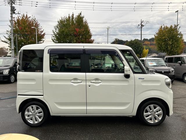 【セキュリティアラームシステム】システム作動中にキーレスエントリー以外の操作で解錠しドアを開くとハザードランプとホーン等で警告。車上荒らし対策にも効果的です♪