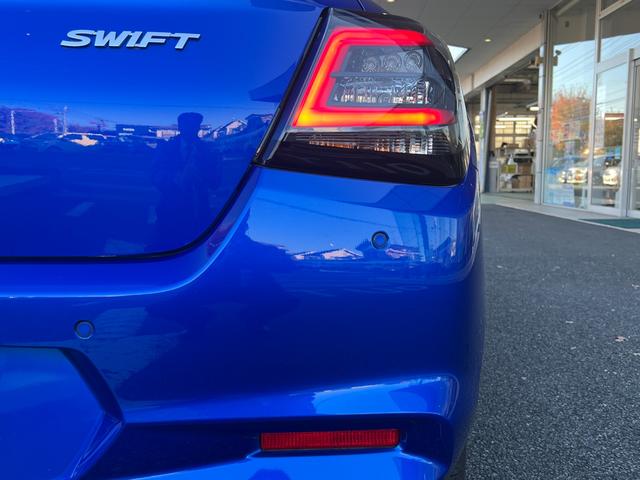 スイフト ＸＧ　ＬＥＤヘッドランプ　全車速追従機能ＡＣＣ　オートライト　衝突被害軽減システム　ＬＥＤヘッドランプ　オートライトシステム　アダプティブクルーズコントロール　キーレスプッシュスタートシステム　シートヒーター　ステアリングオーディオスイッチ　盗難抑止システム（17枚目）