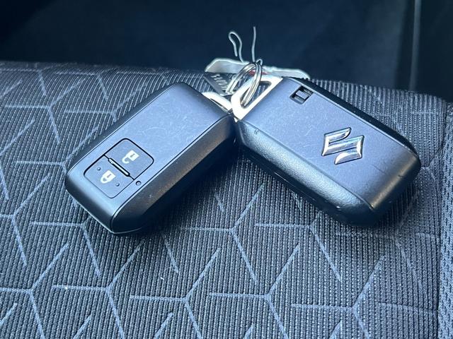 スイフト ＸＧ　ＬＥＤヘッドランプ　全車速追従機能ＡＣＣ　オートライト　衝突被害軽減システム　ＬＥＤヘッドランプ　オートライトシステム　アダプティブクルーズコントロール　キーレスプッシュスタートシステム　シートヒーター　ステアリングオーディオスイッチ　盗難抑止システム（19枚目）