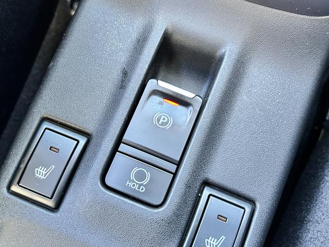 スイフト ＨＹＢＲＩＤ　ＭＺ　全方位モニターナビ　コネクト　ＥＴＣ　全方位モニターナビ　スズキコネクト　ＥＴＣ　衝突被害軽減システム　アダプティブクルーズコントロール　マイルドハイブリッド　ＬＥＤヘッドランプ　ＵＳＢ電源ソケット　パドルシフト　電動パーキングブレーキ（3枚目）