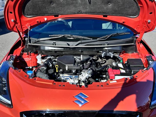 スイフト ＨＹＢＲＩＤ　ＭＺ　全方位モニターナビ　コネクト　ＥＴＣ　全方位モニターナビ　スズキコネクト　ＥＴＣ　衝突被害軽減システム　アダプティブクルーズコントロール　マイルドハイブリッド　ＬＥＤヘッドランプ　ＵＳＢ電源ソケット　パドルシフト　電動パーキングブレーキ（21枚目）