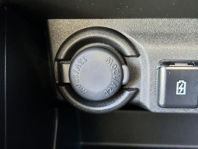 スイフト ＨＹＢＲＩＤ　ＭＺ　全方位モニターナビ　コネクト　ＥＴＣ　全方位モニターナビ　スズキコネクト　ＥＴＣ　衝突被害軽減システム　アダプティブクルーズコントロール　マイルドハイブリッド　ＬＥＤヘッドランプ　ＵＳＢ電源ソケット　パドルシフト　電動パーキングブレーキ（53枚目）