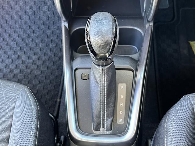 スイフト ＨＹＢＲＩＤ　ＭＺ　全方位モニターナビ　コネクト　ＥＴＣ　全方位モニターナビ　スズキコネクト　ＥＴＣ　衝突被害軽減システム　アダプティブクルーズコントロール　マイルドハイブリッド　ＬＥＤヘッドランプ　ＵＳＢ電源ソケット　パドルシフト　電動パーキングブレーキ（56枚目）